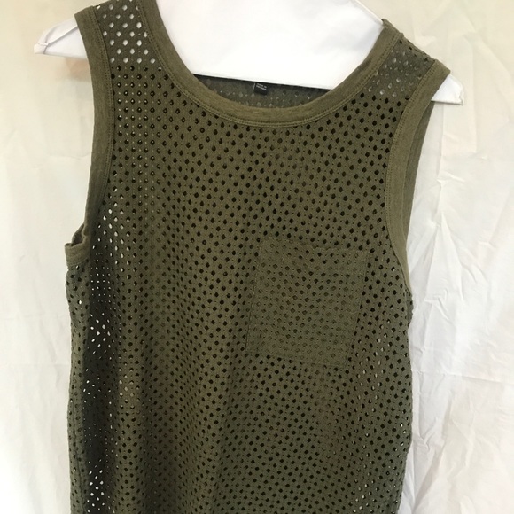 Banana Republic Green Mesh Pocket Tank - Picture 1 of 2